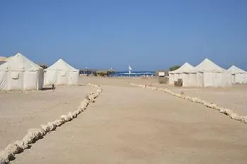 Otel Marsa Nakari Village Marsa Alem