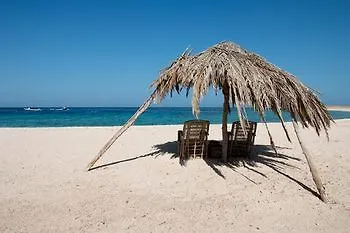 Marsa Nakari Village Szálloda