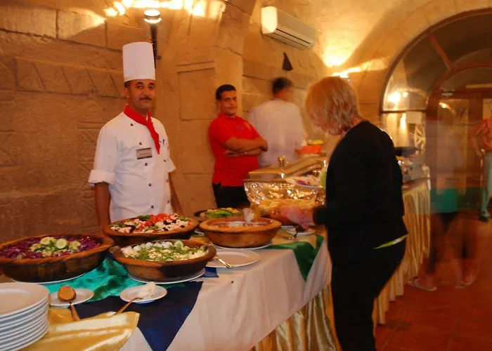 Marsa Nakari Village Otel