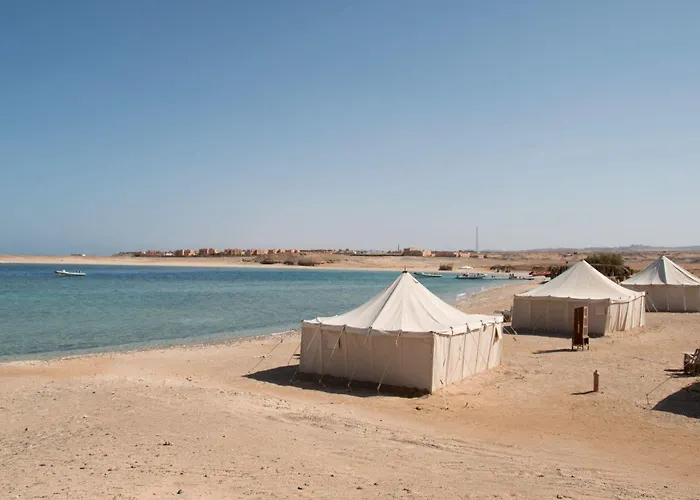Marsa Nakari Village